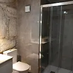 Fontinha House アパート