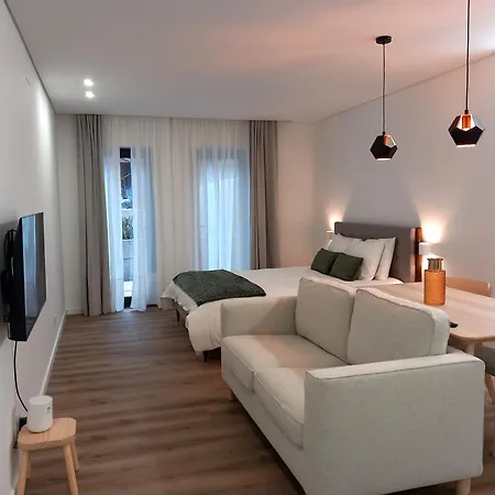 アパート Fontinha House *